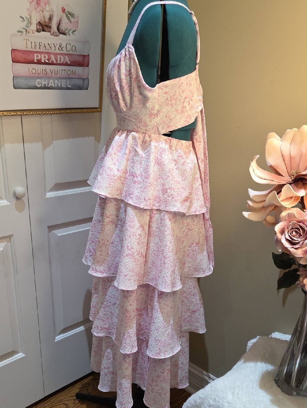 Nwot Medium Mine Pink Tiered Floral Ruffle Dress - Picture 6 of 17